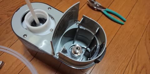 変換アダプタをソーダストリームに接続する